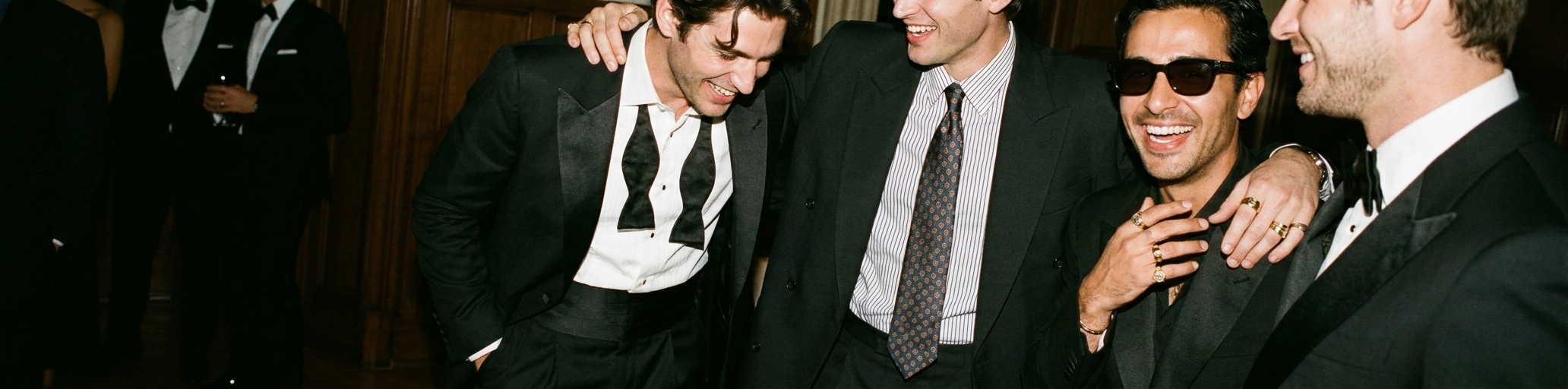 The Ultimate Guide to Groomsmen Suits: Styles, Rentals, and Fittings